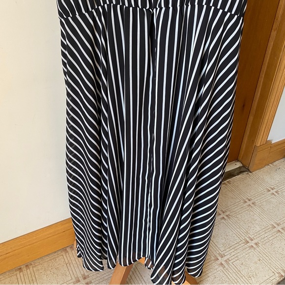 NWT || Torrid Striped Dress - Picture 5 of 6